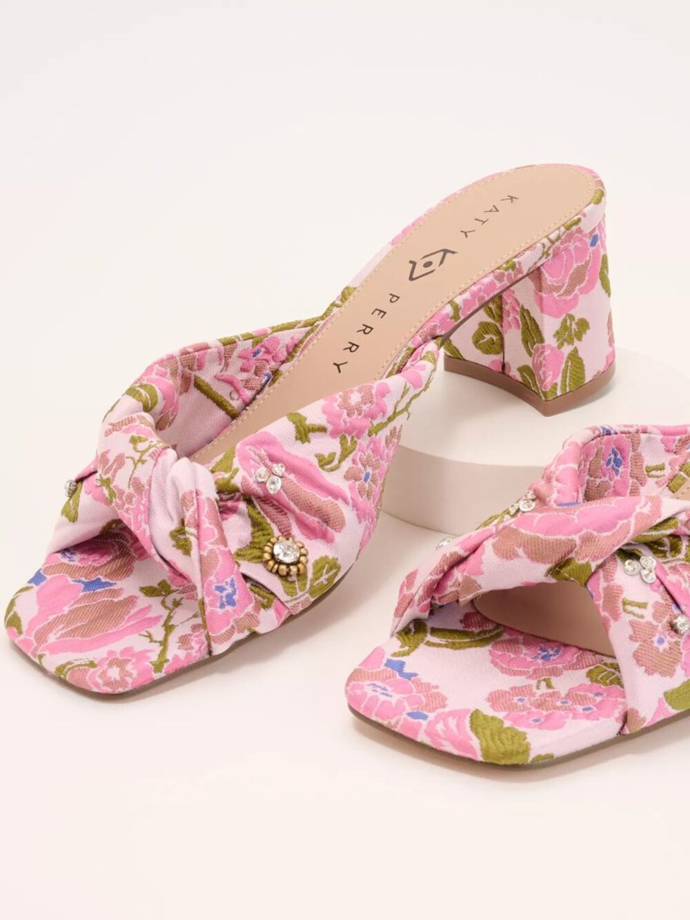 KATY PERRY Tooliped Twisted Sandals
